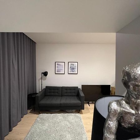London Heathrow Airport Apartment Voyager House Terminal 12345 - Ev Electric And Parking Available Hillingdon Dış mekan fotoğraf