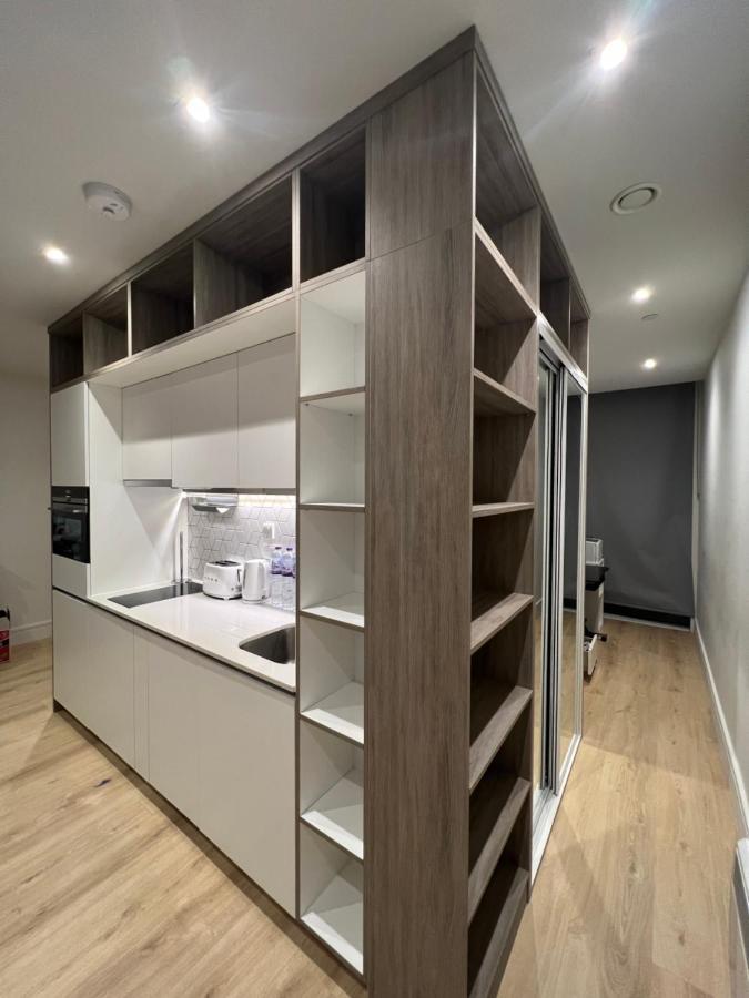 London Heathrow Airport Apartment Voyager House Terminal 12345 - Ev Electric And Parking Available Hillingdon Dış mekan fotoğraf
