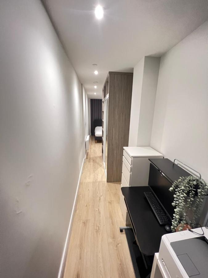 London Heathrow Airport Apartment Voyager House Terminal 12345 - Ev Electric And Parking Available Hillingdon Dış mekan fotoğraf